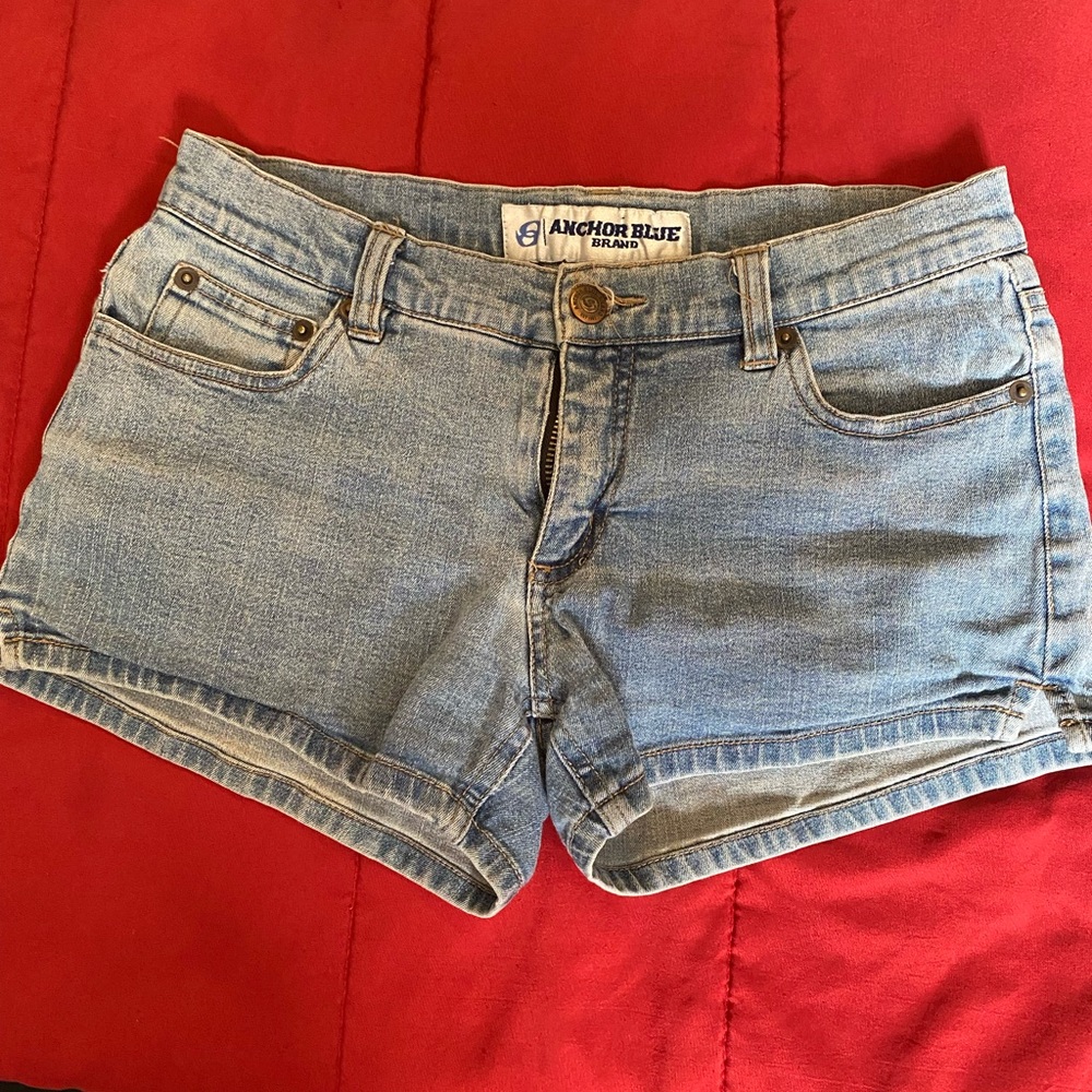 Anchor blue shorts